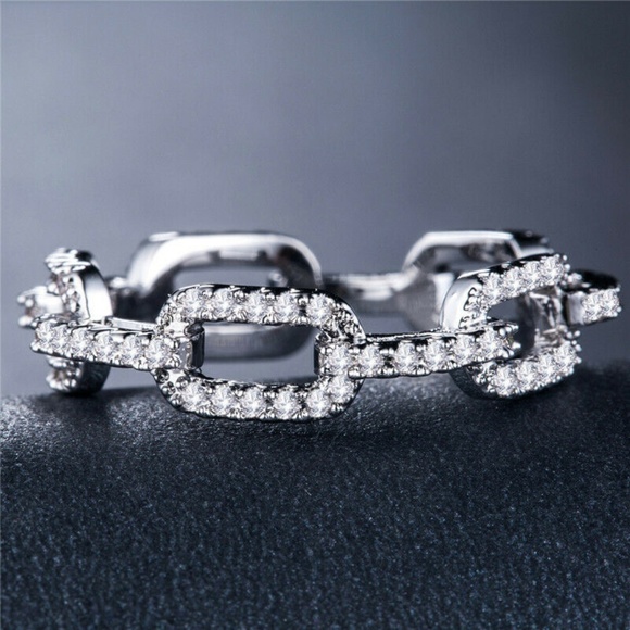 Elegant 925 Silver White Sapphire Ring New - Picture 3 of 3